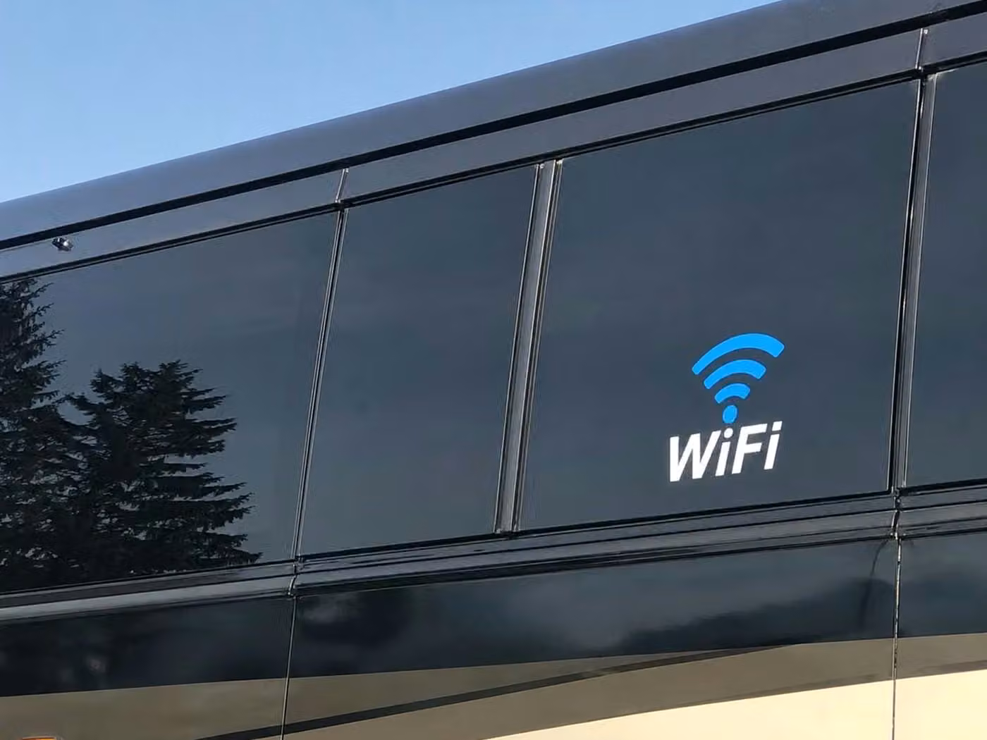 dover 30 passenger minibus wifi