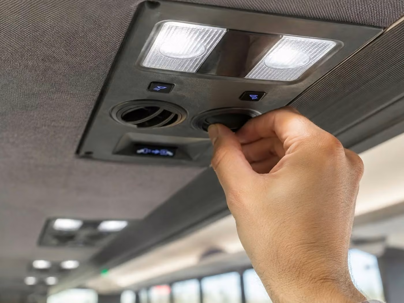 dover 35 passenger minibus air conditioning