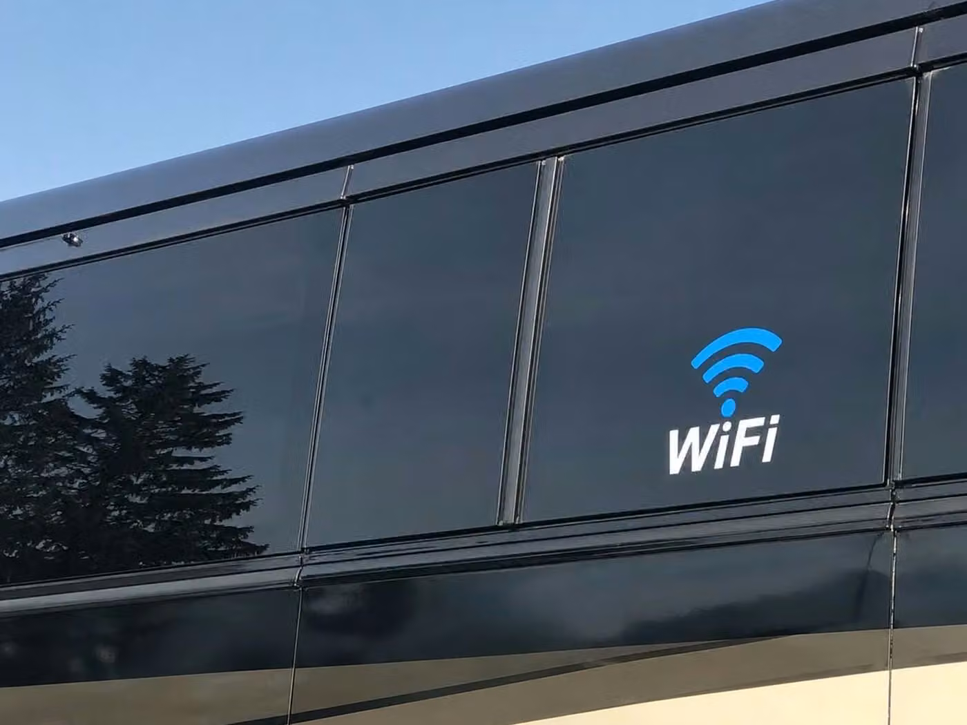 dover 56 passenger charter bus wifi