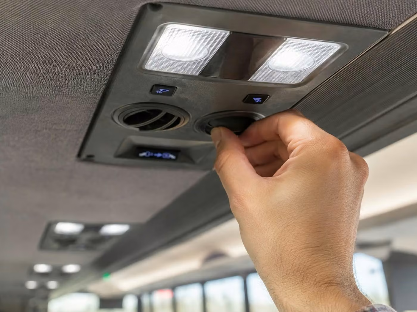 dover charter bus climate control